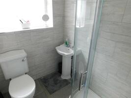 Picture #4 of Property #1000275441 in Hurn Road, Christchurch BH23 2RP