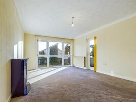 Picture #2 of Property #1003731441 in Arundel Way, Highcliffe, Christchurch BH23 5DX