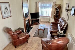 Picture #8 of Property #1008628041 in Burnbake Road, Verwood BH31 6ER