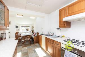 Picture #9 of Property #1009506831 in Church Road, Poole BH14 0NS