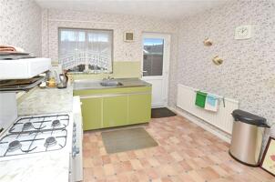 Picture #5 of Property #1011571131 in Spinners Close, West Moors, Ferndown BH22 0PN