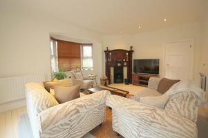 Picture #7 of Property #1017952641 in Roslin Road, Bournemouth BH3 7JB