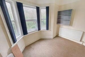 Picture #10 of Property #1019070441 in Bournemouth BH3 7AD