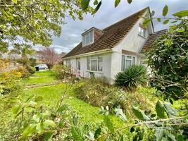 Picture #13 of Property #1022648541 in Falcon Drive, Mudeford, Christchurch BH23 4BA