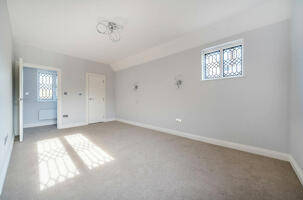 Picture #5 of Property #1022891541 in Forest View, Ringwood Road, Woodlands SO40 7HT