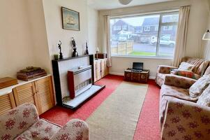 Picture #1 of Property #1023307641 in Drake Close, Ringwood BH24 1UG
