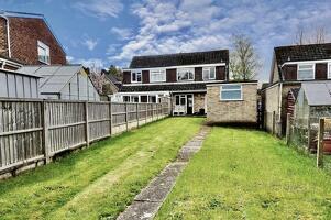 Picture #2 of Property #1023307641 in Drake Close, Ringwood BH24 1UG