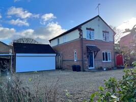 Picture #16 of Property #1028053341 in Bilberry Drive, Marchwood, Southampton SO40 4YR