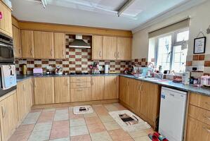 Picture #3 of Property #1033929531 in Cloughs Road, Ringwood BH24 1UU