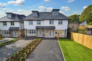 Picture #0 of Property #1034613141 in Ashley Cross BH14 8AD