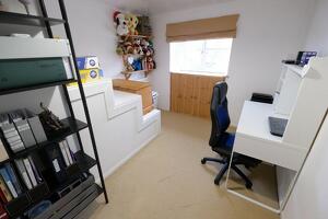 Picture #11 of Property #1037742741 in Moss Drive, Marchwood, Southampton SO40 4YD