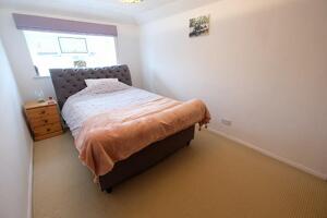 Picture #8 of Property #1037742741 in Moss Drive, Marchwood, Southampton SO40 4YD