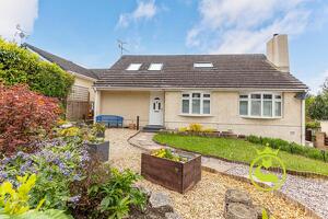 Picture #23 of Property #1038319641 in Hillside Road, Corfe Mullen BH21 3SB