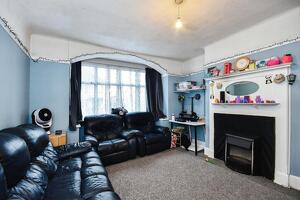 Picture #1 of Property #1039710741 in Barrie Road, Bournemouth BH9 2XD