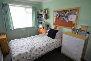 Picture #10 of Property #1041836331 in Hurn Road, Christchurch BH23 2RW
