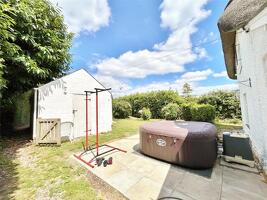 Picture #11 of Property #1045771131 in Ringwood Road, Verwood BH31 7AJ