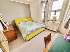 Picture #5 of Property #1047202641 in York Place, Pokesdown, Bournemouth BH7 6JL