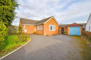 Picture #0 of Property #1047497541 in Hayes Lane, Colehill, Wimborne BH21 2JF
