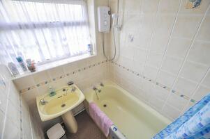 Picture #6 of Property #1047497541 in Hayes Lane, Colehill, Wimborne BH21 2JF