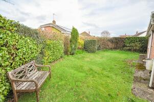 Picture #7 of Property #1047497541 in Hayes Lane, Colehill, Wimborne BH21 2JF