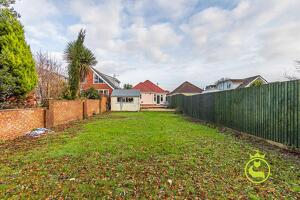 Picture #13 of Property #1049867241 in Mellstock Road, Oakdale, Poole BH15 3DP