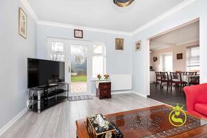 Picture #6 of Property #1049867241 in Mellstock Road, Oakdale, Poole BH15 3DP