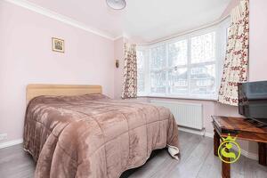 Picture #8 of Property #1049867241 in Mellstock Road, Oakdale, Poole BH15 3DP