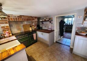 Picture #9 of Property #1052520741 in Spicers Hill, Hounsdown SO40 9ET
