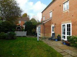 Picture #25 of Property #1052709141 in Amey Gardens SO40 2BB