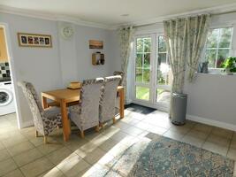 Picture #6 of Property #1052709141 in Amey Gardens SO40 2BB