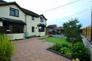 Picture #26 of Property #105420568 in Parsonage Barn Lane, Ringwood BH24 1PT