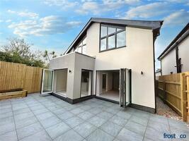 Picture #18 of Property #1054490241 in South Western Crescent, Whitecliff, Poole BH14 8RS