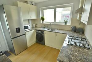 Picture #1 of Property #1057691541 in Dales Drive, Colehill, DOrset BH21 2JT
