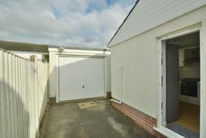 Picture #9 of Property #1057691541 in Dales Drive, Colehill, DOrset BH21 2JT