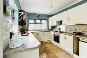 Picture #1 of Property #1059319641 in Muscliffe Road, Bournemouth BH9 1PZ