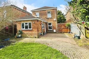 Picture #11 of Property #1059319641 in Muscliffe Road, Bournemouth BH9 1PZ