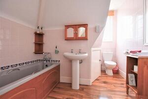 Picture #13 of Property #1060045731 in Kings Road West, Swanage BH19 1HF