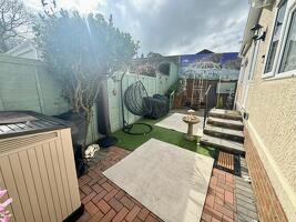 Picture #10 of Property #1060147641 in Old Bridge Road, Bournemouth BH6 5RQ