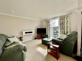 Picture #10 of Property #1060384641 in Gladstone Close, Mudeford, Christchurch BH23 3TL