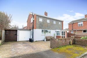 Picture #0 of Property #1061562231 in St. Francis Close, Langley, Southampton SO45 1XQ
