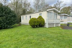 Picture #11 of Property #1061887641 in Oakdene Forest Holiday Park, St. Leonards, Ringwood BH24 2RZ