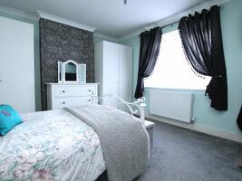 Picture #13 of Property #1061944341 in Berkeley Avenue, Alderney , POOLE BH12 4HZ