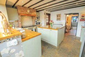 Picture #4 of Property #1066139541 in High Street, Sturminster Marshall, Wimborne BH21 4AT