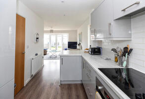 Picture #3 of Property #1068472641 in Kings Close, Bournemouth BH10 4GB