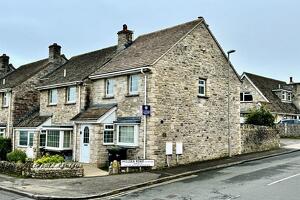 Picture #11 of Property #1070609541 in High Street, Swanage BH19 2NH