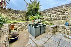 Picture #9 of Property #1070609541 in High Street, Swanage BH19 2NH