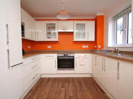 Picture #13 of Property #1072122441 in Waldren Close, Baiter Park, POOLE BH15 1XR