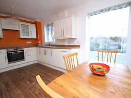 Picture #14 of Property #1072122441 in Waldren Close, Baiter Park, POOLE BH15 1XR