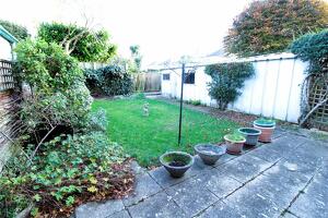 Picture #13 of Property #1073651241 in The Grove, Bournemouth BH9 2TT