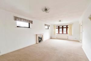 Picture #4 of Property #1074596541 in Valley View, Poole BH12 5ER